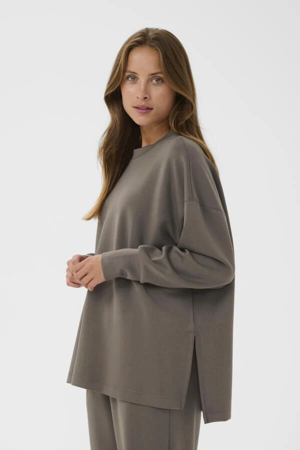 KAannika Sweatshirt - Image 6
