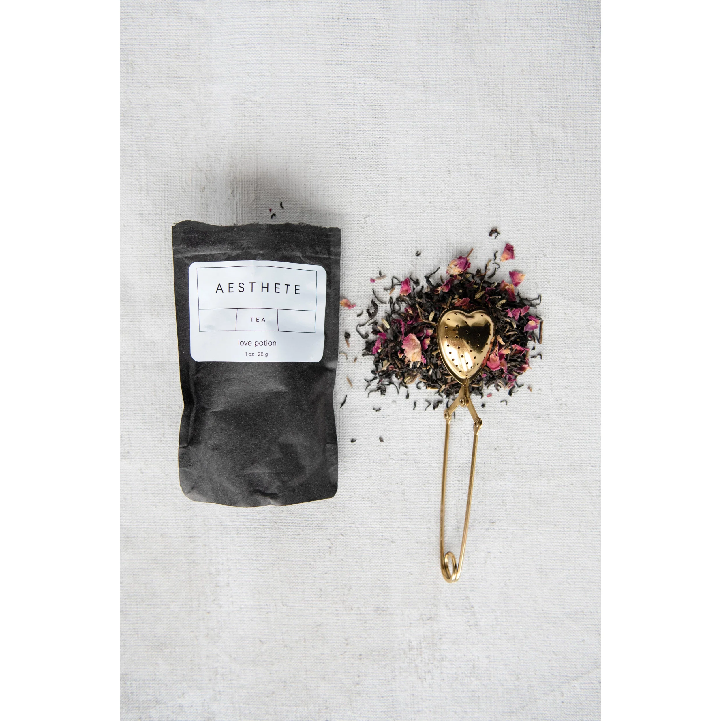 Stainless Steel Heart Loose Tea Strainer - Image 2